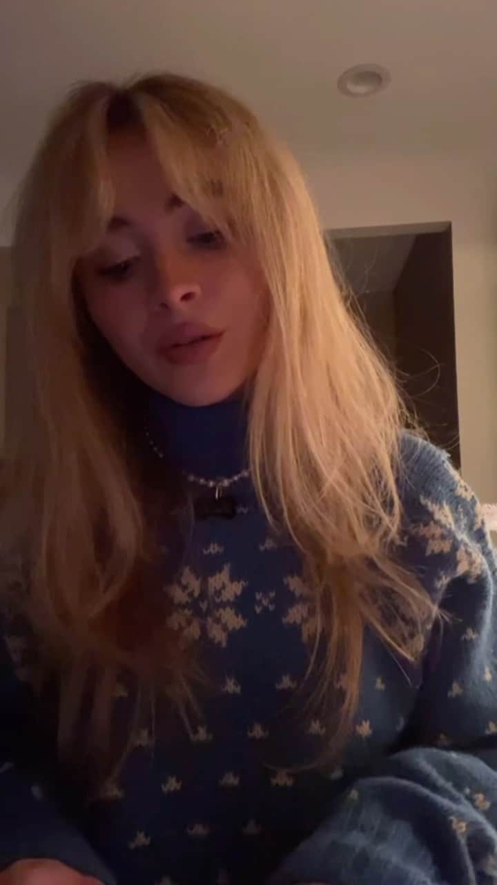 サブリナ・カーペンターのインスタグラム：「merry christmas darling - the carpenters」