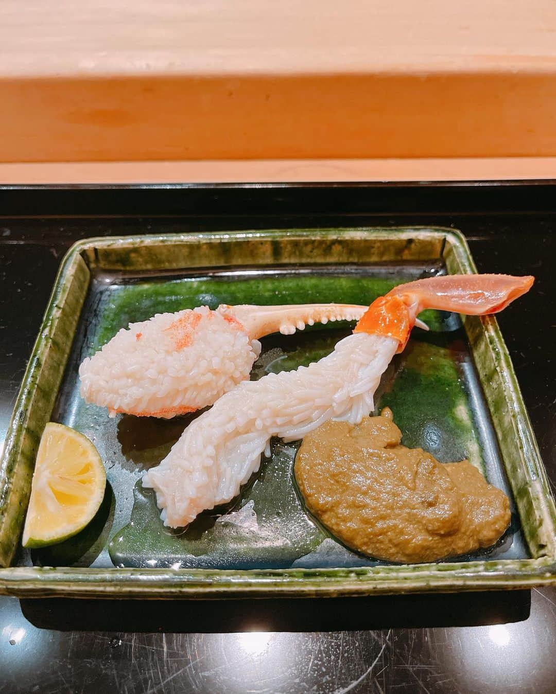 沖田杏梨さんのインスタグラム写真 - (沖田杏梨Instagram)「For Christmas dinner, I went to the one of the most delicious Kaiseki Cuisine (a traditional Japanese dish) I had in Tokyo. Especially the crab!! Maybe it was the most delicious one I have ever had in my life😻 The tast was true GOOD👍  クリスマスディナーにで行った懐石料理は都内で今まででの中で一二を争うほど美味しかった💦特に蟹！🦀人生で1番美味しったかも😻  #銀座器楽亭 #器楽亭 #懐石料理 #割烹料理 #蟹料理  #kappocuisine #kaisekicuisine #crab」12月26日 14時05分 - anri_okita