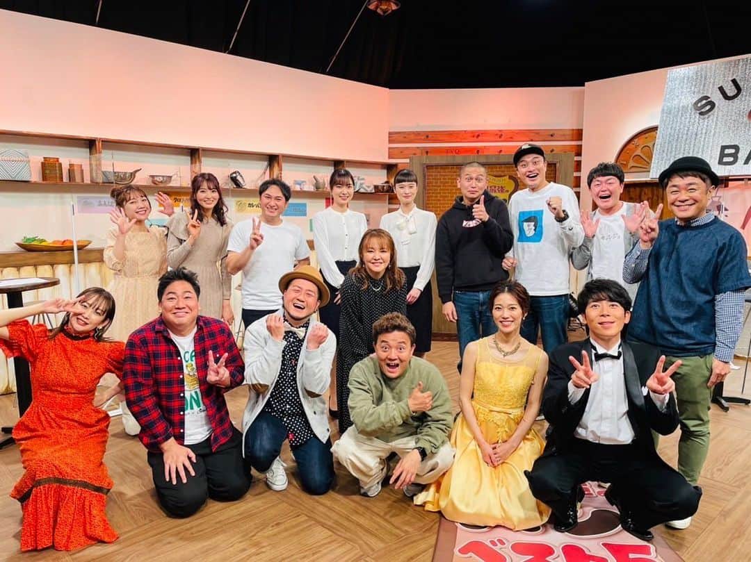 中澤裕子のインスタグラム：「・・  今年もそんな季節  グルメドラフト2021 福岡最強のパンベスト５  今回も みなさんの熱き思いを 是非ご覧ください！  行きたいお店リストが またもや増えました🥐  テレQ １８時３０分〜  まもなくです！  #tvq #グルメドラフト2021  #福岡 #パン」
