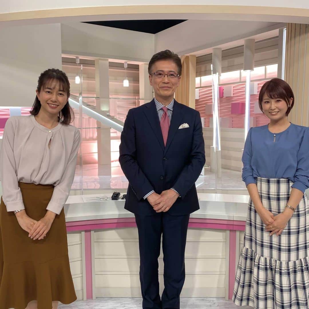 徳増ないるのインスタグラム：「先ほど、news every.しずおか 年末スペシャルの放送を終えました。  ゲストに、弁護士で 中央大学法科大学院の野村修也教授をお迎えし、 熱海の土石流災害のその後、 コロナや選挙に揺れた 2021年のニュースを振り返りました。 激動の一年でしたが、 皆さんにとってはどんな年でしたか？  ご覧いただいた皆様、 取材にご協力いただいた皆様、 ありがとうございました！  every.しずおかの放送は、 明日27日が年内最後となります。」