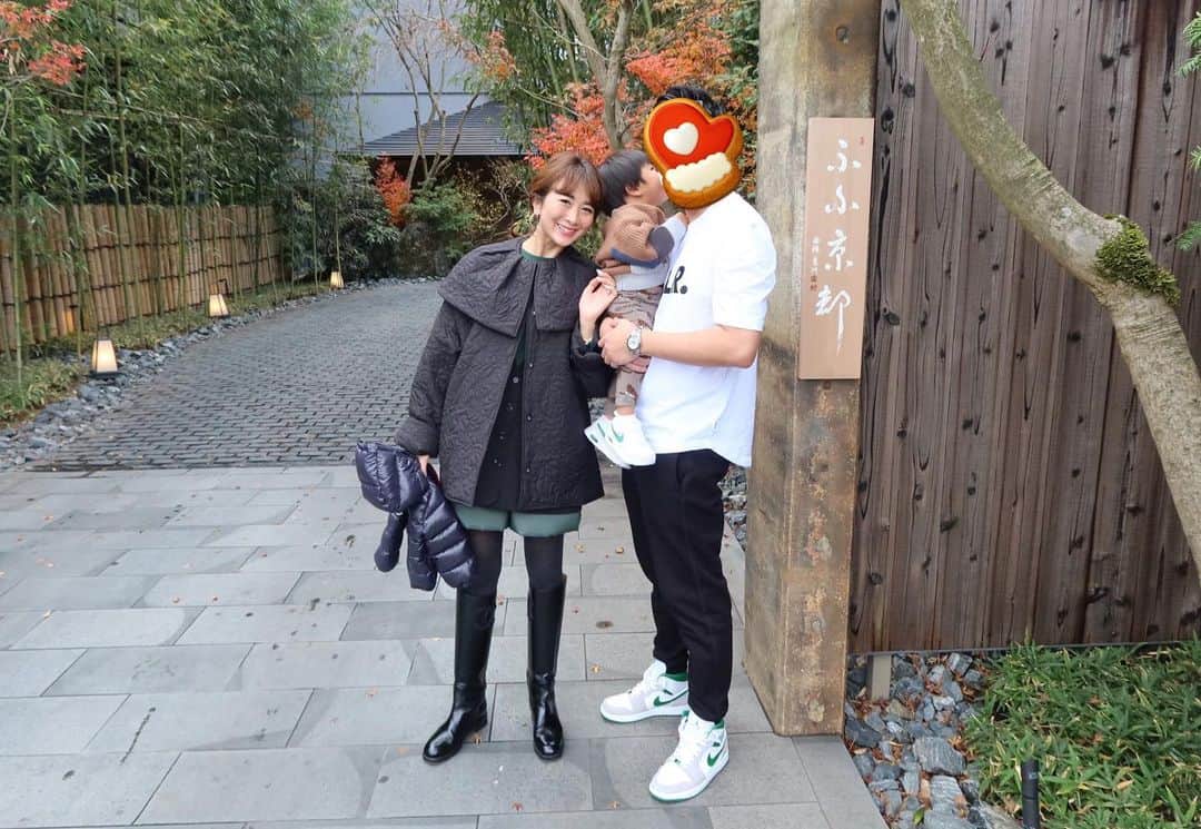 Mai Wakimizuのインスタグラム：「クリスマスに泊まる場所を探してて、奈良はいっぱいだったけど京都ならギリギリ空いてたふふ♡お部屋の檜風呂が最高で、主人と息子は最後の最後まで温泉堪能してた＼(^o^)／私は暇さえあれば檜の香りを嗅ぎにお風呂のドアを開けてた。笑 #クリスマス#ふふ京都#fufukyoto#京都#kyoto#1歳5ヶ月」