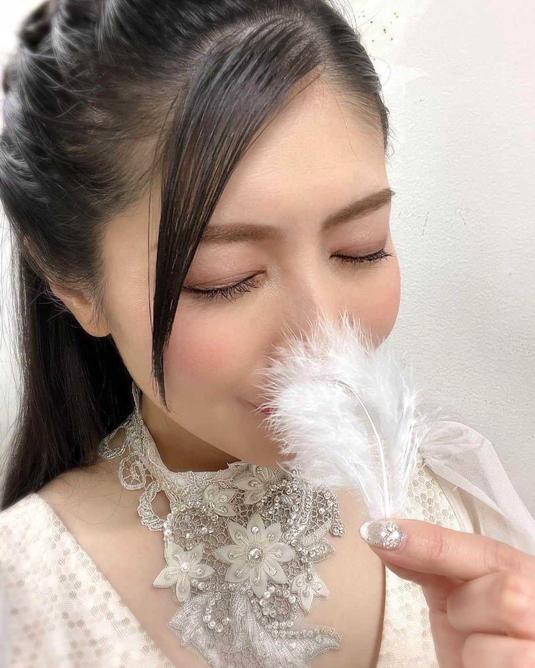 茅原実里さんのインスタグラム写真 - (茅原実里Instagram)「🌸 ⠀ みんな大好きだよ〜！！ 私は宇宙一の幸せ者です。 どうもありがとう！！！ ⠀ 実里」12月26日 23時32分 - minori_chihara