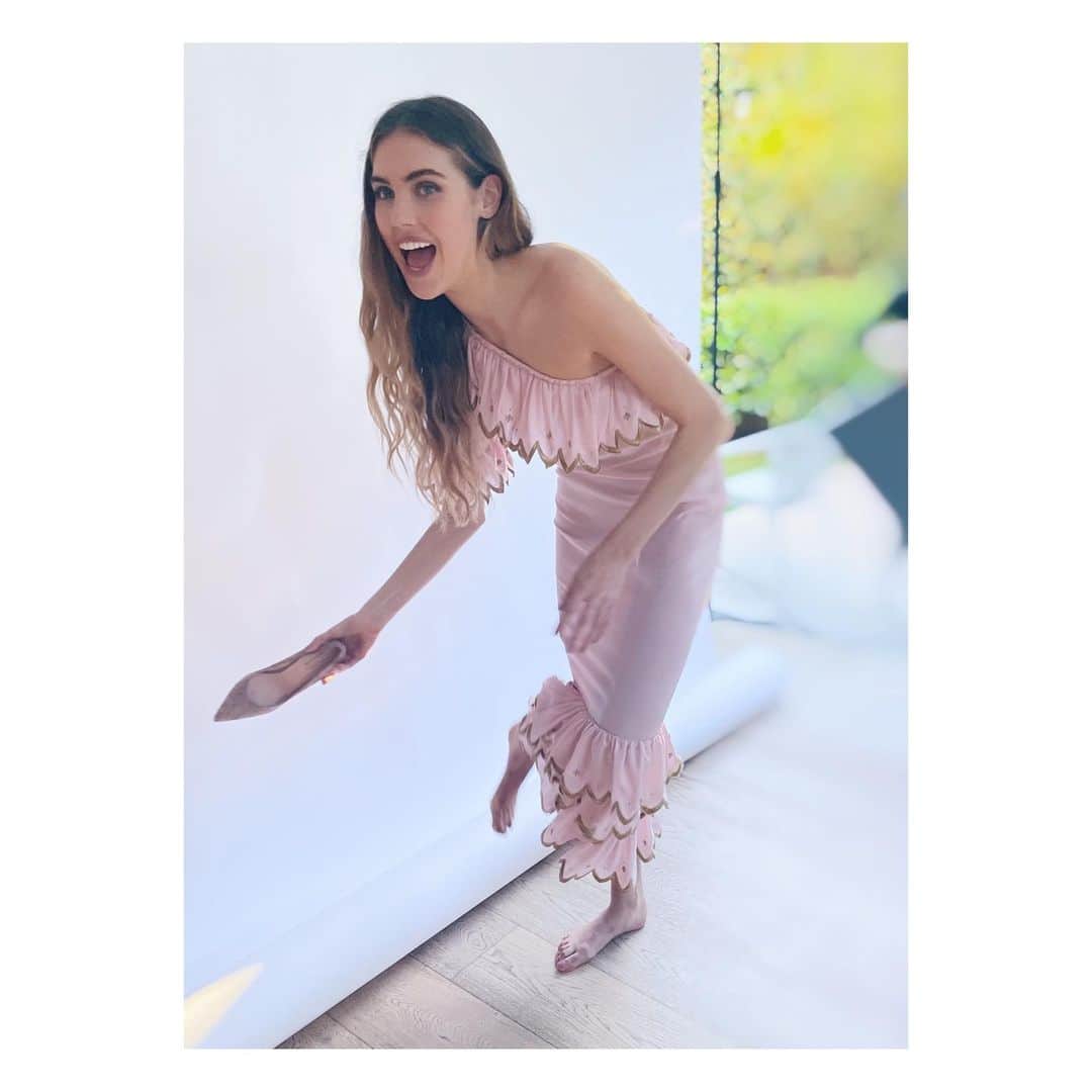 のインスタグラム：「Our SUMMER SALE continues with up to 70% off site-wide using code SUMMER30 at check-out 🤍  *this silk Aaron’s dress is now $276 for a limited time.   Shop in AUD, US, HK$, €, £ • Global Ship • AFTERPAY • Easy Returns • Flat international ship rate of $14.95 • Free ship for AUD and NZ orders over $300 • Stock is limited」