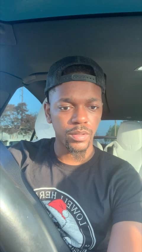 Reggie COUZのインスタグラム：「All I needed was the address 😩🤦🏾‍♂️ #uncwildnout」