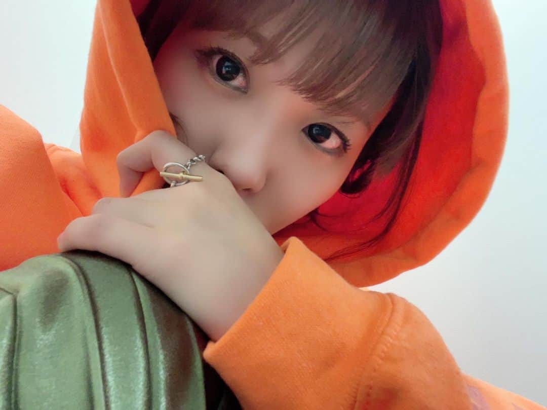 愛美のインスタグラム：「12月ガンバリマス🐿！」