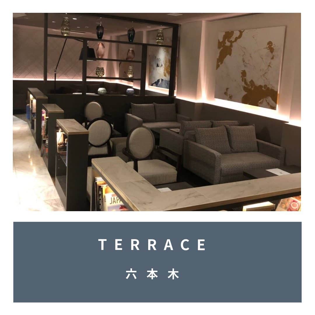 のインスタグラム：「✅時給5000~ ✅ドリンクバックあり ✅場内5000円  超有名店❗️ 高級店ですがドリンクバックがついている点が他より稼ぎやすいポイント❗️  綺麗系の方はぜひお店を見に行きましょう❗️ #ラウンジ #ラウンジ嬢 #六本木 #テラス」