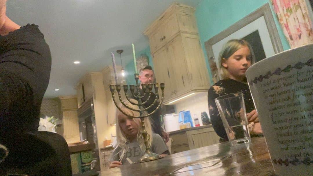 P!nk（ピンク）のインスタグラム：「Happy Chanukah 🕎 (I mess up the words to every song I sing) I wish everyone peace in their hearts 💕」