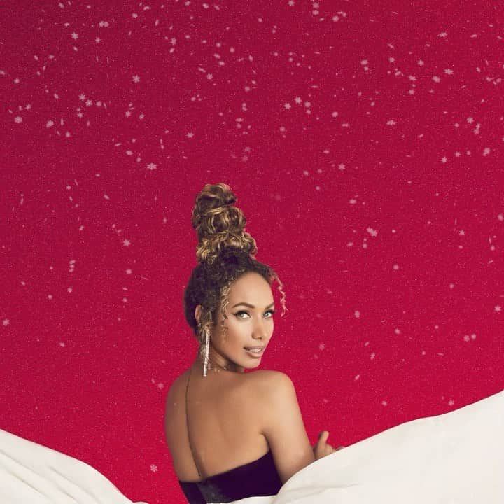 レオナ・ルイスのインスタグラム：「Come spend Christmas 2022 with me 🎄❤️ ticket link in bio」