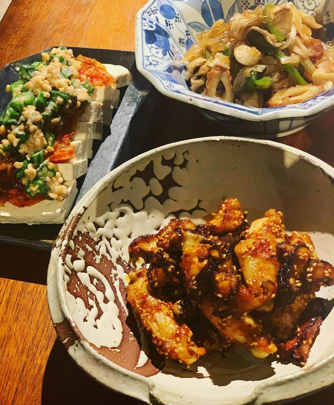 大橋未歩さんのインスタグラム写真 - (大橋未歩Instagram)「今夜は韓国風😋 本場のヤムニョムチキンには遠く及ばず でも甘激辛の怒涛の応酬に大満足の夕飯でした😋  ごちそうさまでした☺️  #おうちごはん #うつわ好き  #器」12月3日 18時56分 - o_solemiho815