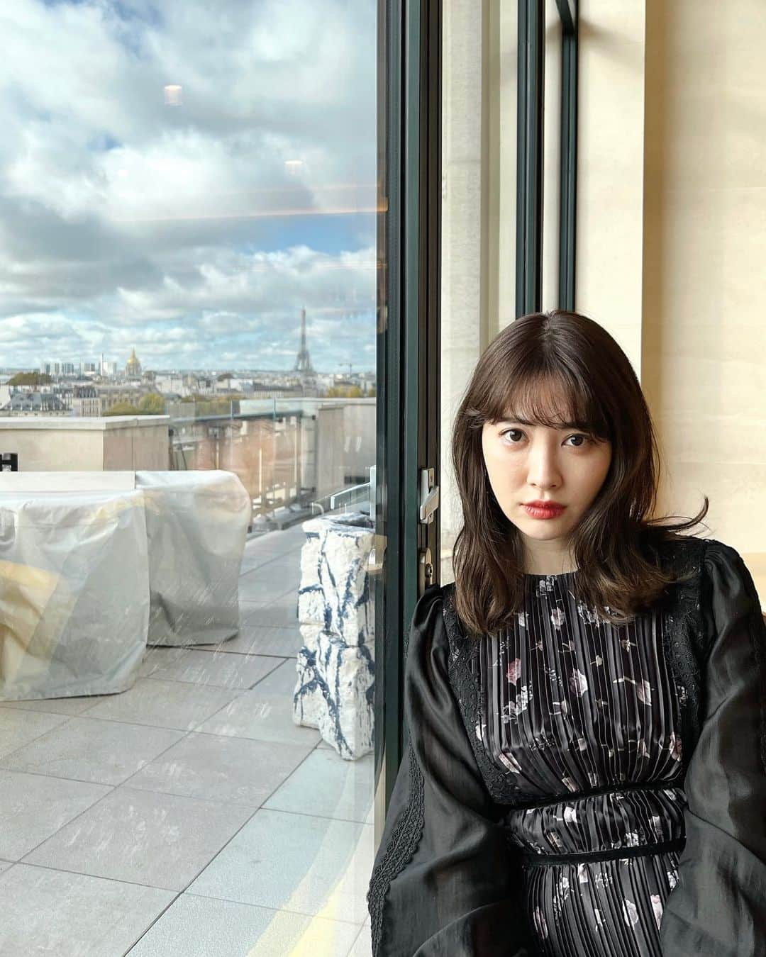 小嶋陽菜さんのインスタグラム写真 - (小嶋陽菜Instagram)「The light is better in Paris🌼」12月3日 19時24分 - nyanchan22