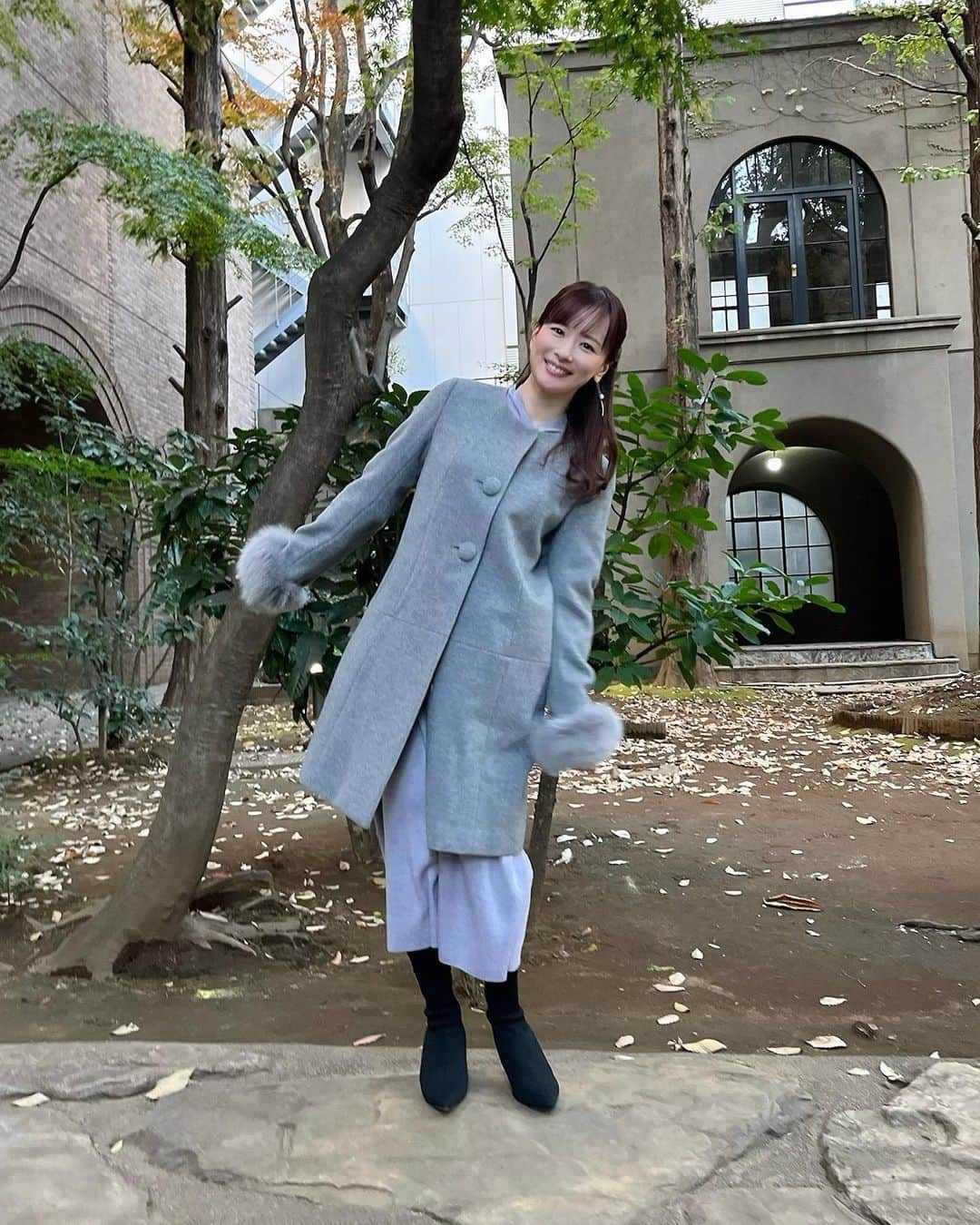 皆藤愛子さんのインスタグラム写真 - (皆藤愛子Instagram)「❤︎ ウールコートの季節🐰🤍🤍 #良い週末をお過ごしください♡」12月3日 19時34分 - aiko_kaito_official