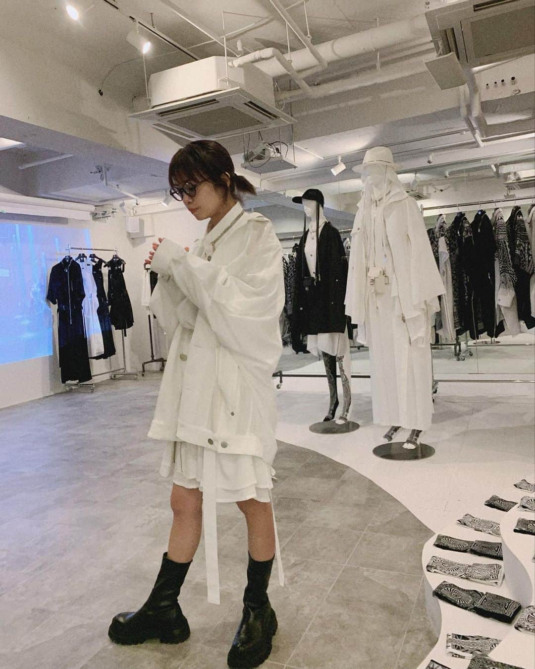 菜乃花のインスタグラム：「〇⚫️〇  今期もかっこよかった！ 私はいつもサロペットシリーズが欲しくなる……！」