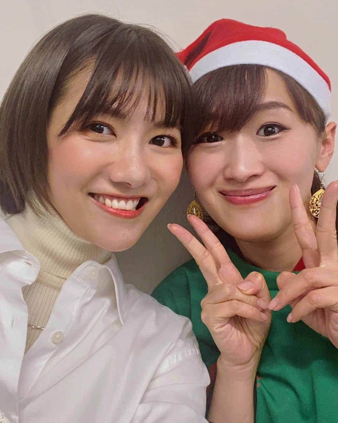 沙羅さんのインスタグラム写真 - (沙羅Instagram)「ホリNS水曜祭2021 の思ひ出🥳🎤✨ 観に来てくれたみなさん本当に感謝です🍀 沙羅うちわ、作ってきてくれたさらっぱーの方‼️ I love you🥰❤️笑 ⁡ オリンピック閉会式でも歌われた #ソプラニスタ の #岡本知高 さん AKB48 元メンバーであり 私のめちゃくちゃタイプな #宮澤佐江 さま🥰❤️ 歌もダンスもヤバうまでかっこいい😳❤️❤️  お顔が小型ファンと同じ小ささの #荻野由佳 ちゃん🌻 聡明で透明な #岡部麟 ちゃん🌸 元気印ゴルフ女子 #山内鈴蘭 ちゃん⛳️ クールビューティー #岩田華怜 ちゃん👩 #とにかくみんな可愛すぎる🥳 アイドルって尊いなぁ。。。💃✨  コロッケさんとも繋がりが深い イケメン俳優の #上田堪大 くん✨ あいかわらず歌うますぎる #ハリウリサ🦍 #今日は笑いとかじゃないです #歌いに来てるんで。と😳 #やかましわー‼️笑 #沙羅 は今回は歌まねやりました！ #椎名林檎 さんの #罪と罰 #SPEED の #White Love❄️を4人とも #広末涼子 さんの #MajiでKoiする5秒前 #せなちゃんたいせいくん西尾さん #楽しい思い出ありがとう🥳❤️❤️🍀 #大好きよ😘 みなさま今後とも #ホリプロ をよろしくお願いします🥳！！」12月3日 20時44分 - sarapika128