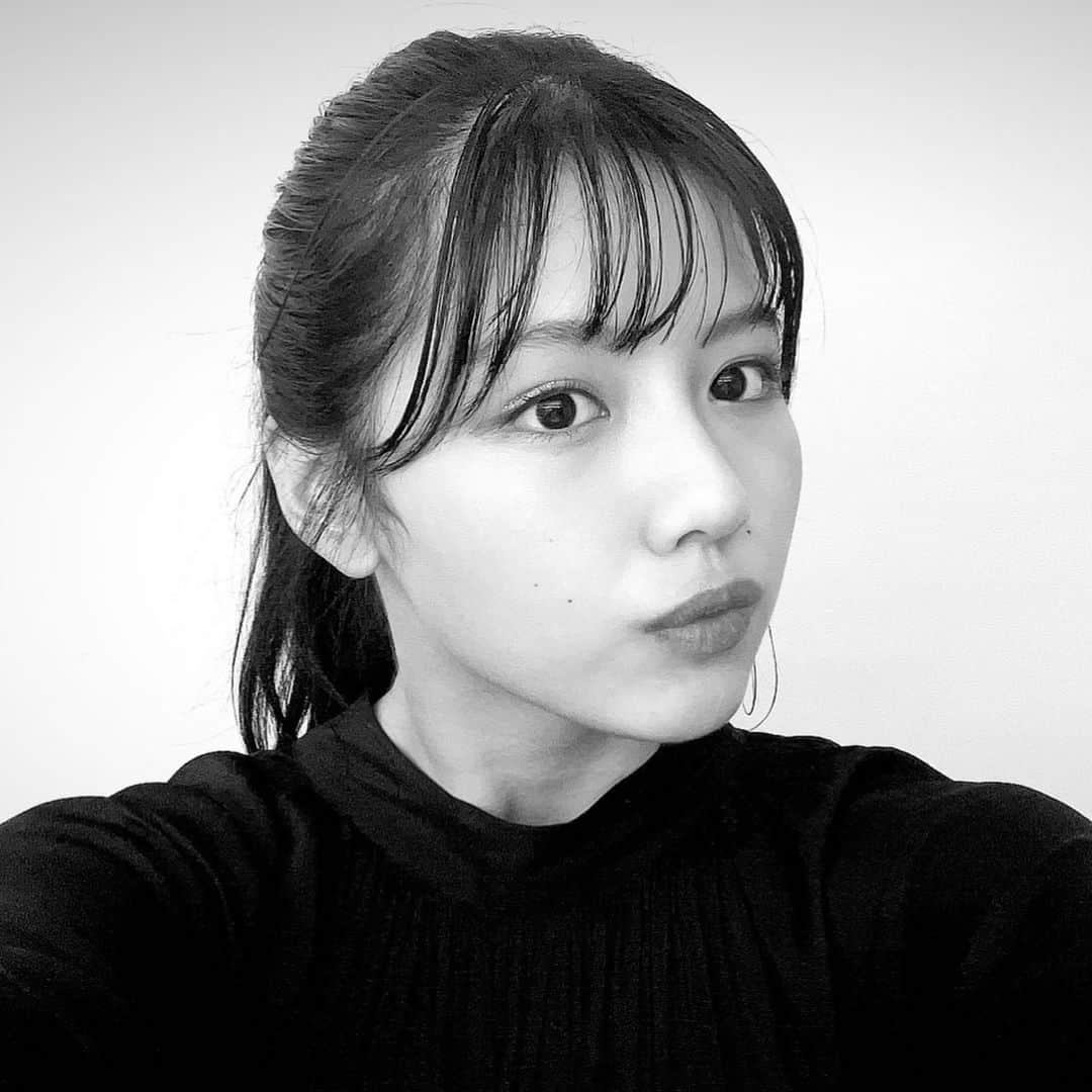 渡邉美穂(非公式)さんのインスタグラム写真 - (渡邉美穂(非公式)Instagram)「寒い空気は嫌いじゃない。」12月4日 21時05分 - watanabe_miho_