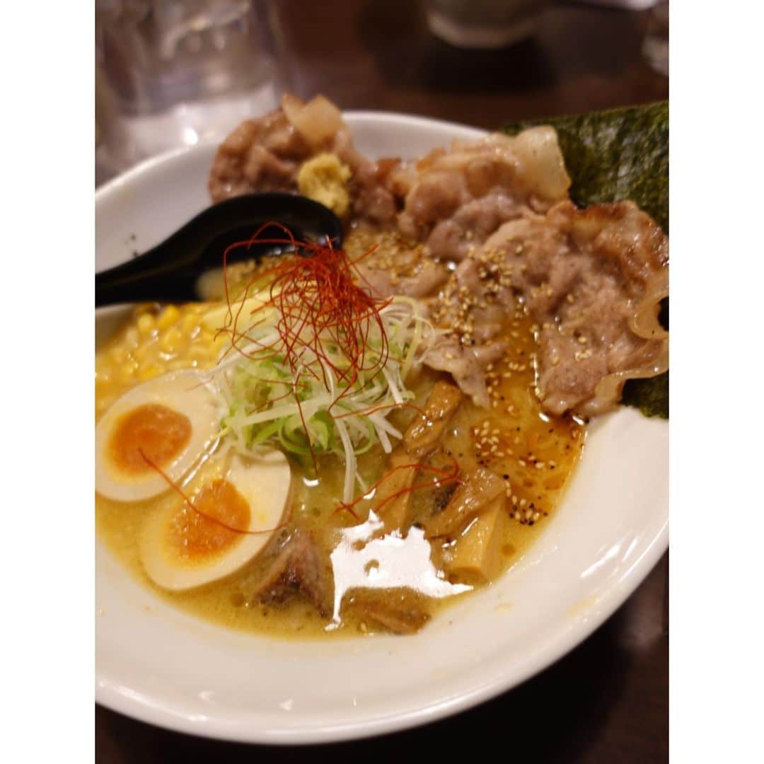 石川翔鈴さんのインスタグラム写真 - (石川翔鈴Instagram)「. 大好き〜〜〜 美味しかった毎日食べたい🍜🍜」12月4日 21時00分 - karen__i328