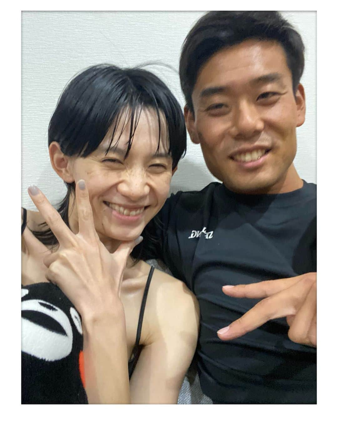 平山奈美のインスタグラム：「革婚式🧑🏻👨🏿 いつもありがとう。 4年目も宜しくね🤝」