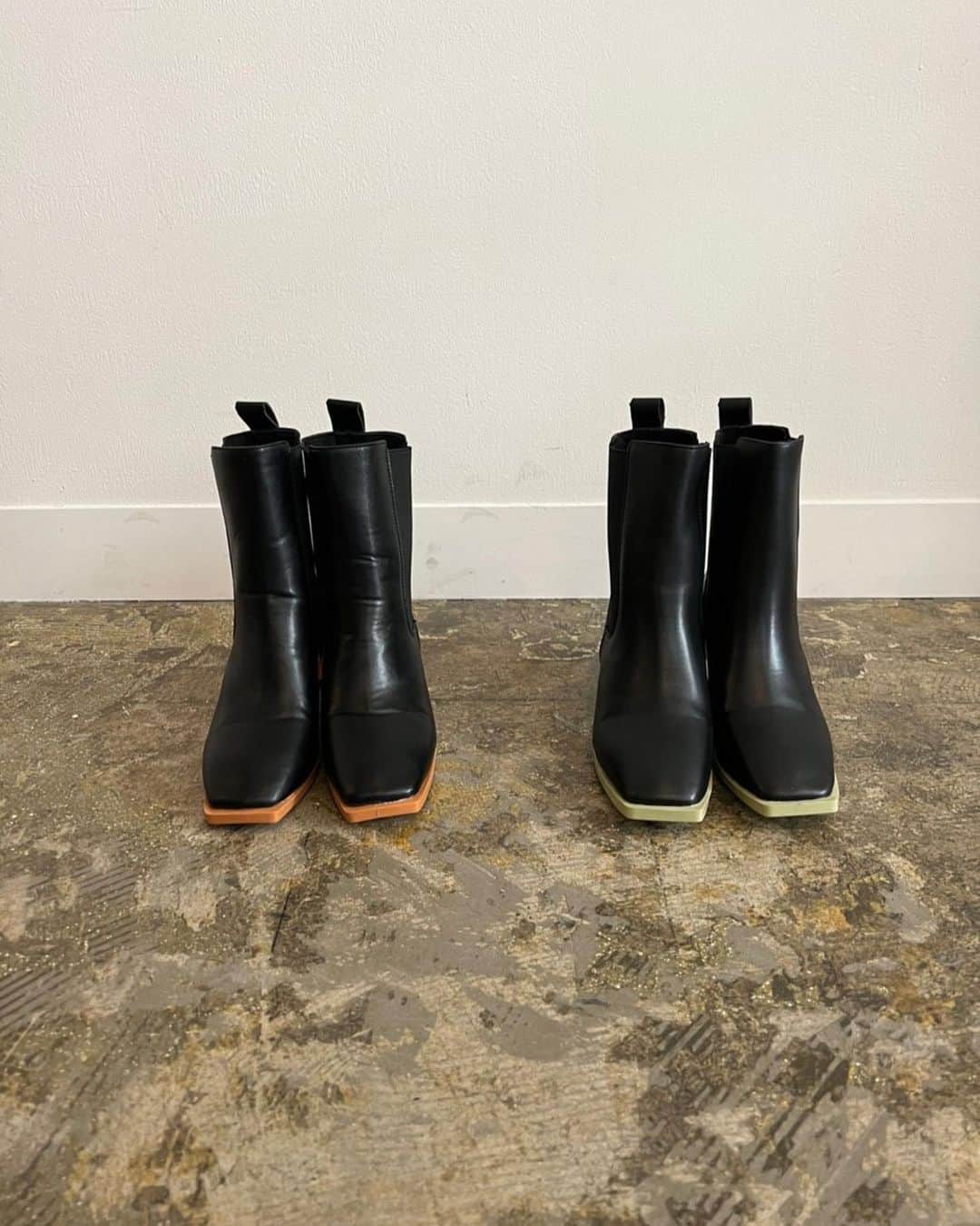山本いさ奈さんのインスタグラム写真 - (山本いさ奈Instagram)「💚🧡💚🧡  #boots」12月4日 14時37分 - _____isana_____