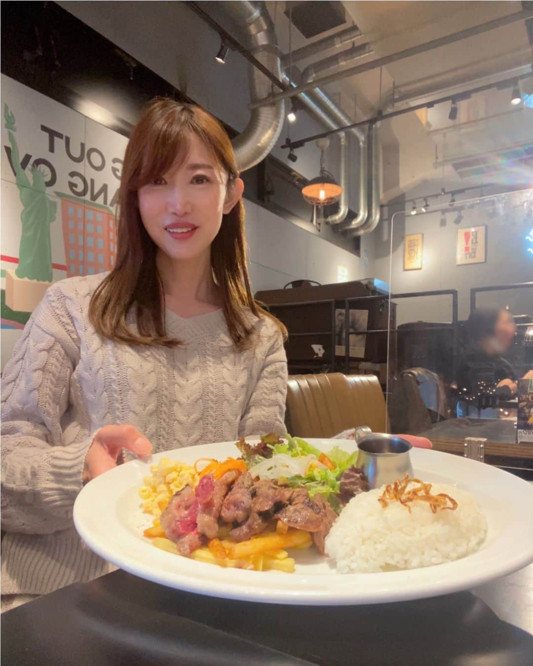 渋谷恭子さんのインスタグラム写真 - (渋谷恭子Instagram)「#今日のランチ 🍽  最近 #バストアップ食事 がちゃんと出来てなくて💦 タンパク質少なめだったから12月は頑張ります😊✨  #ランチ #ランチプレート #プレートランチ #プレートごはん #お肉 #お肉大好き #牛肉 #牛肉料理 #ママ #ママライフ #アラフィフ #lunch #lunchplate」12月4日 17時16分 - kyoko.86