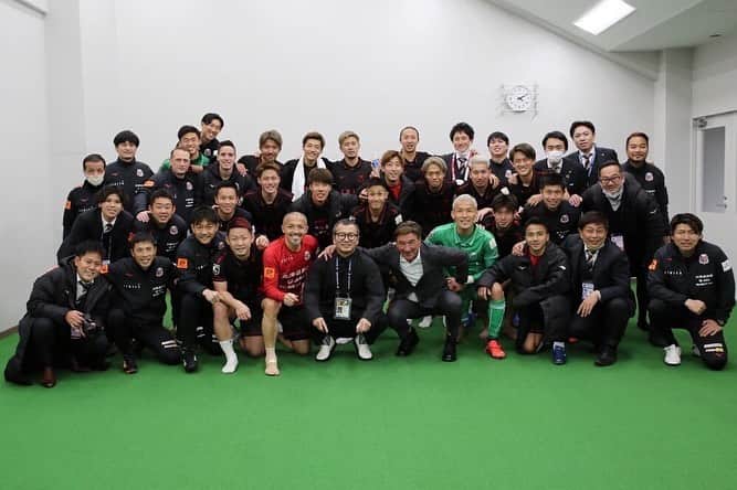 荒野拓馬のインスタグラム：「1年間応援ありがとうございました！！  #北海道コンサドーレ札幌 #コンサドーレファミリー」