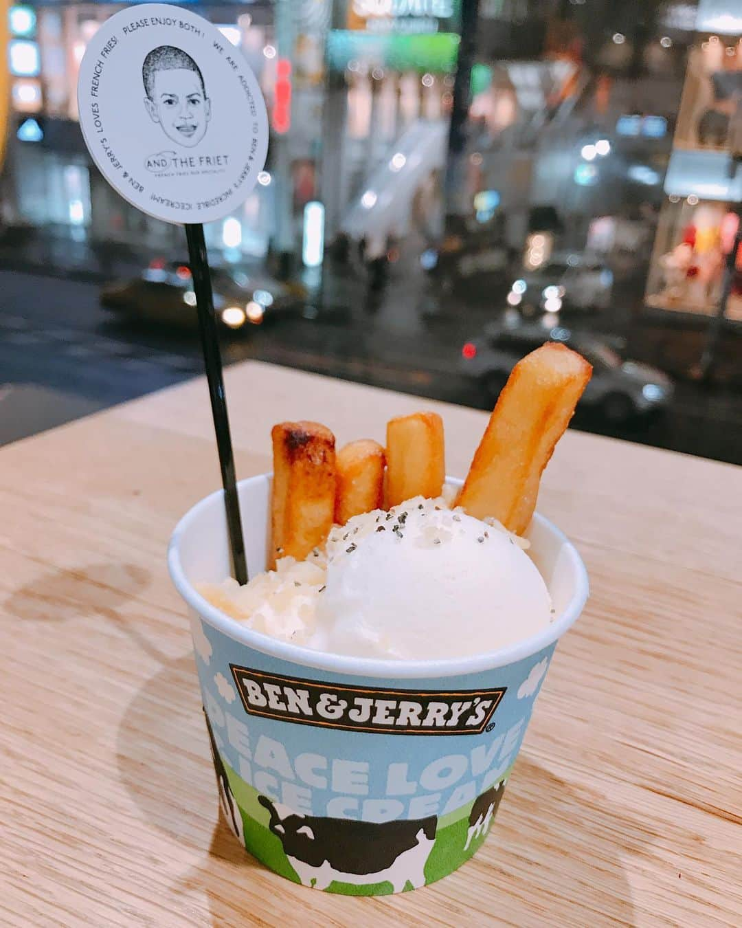 中田花奈さんのインスタグラム写真 - (中田花奈Instagram)「＊ICE AND FRIET W  〚原宿〛AND THE FRIET  BEN＆JERRY'Sとのコラボ  4年前の😂 どっちも大好きだったけど、衝撃のコラボだった😳   #飯ぺろ  #benandjerrys   #andthefriet   #アイスクリーム  #ポテト  #スイーツ  #sweets」12月4日 17時40分 - nakadakana_official