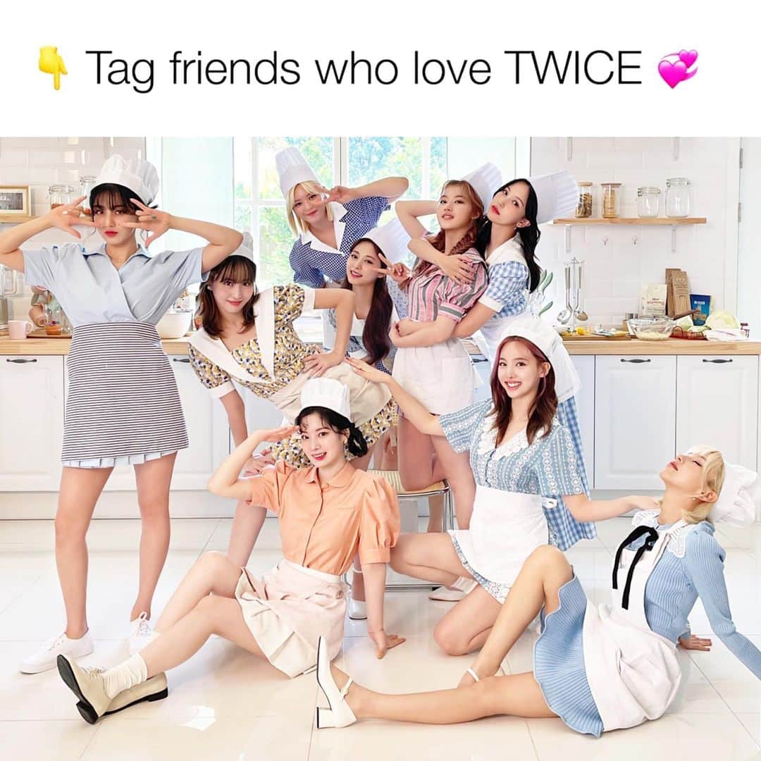 ナヨンのインスタグラム：「BRAND NEW SALE🎉💋 😍 Upgrade your TWICE MERCH collection now! www.kpopersify.com 🛍 🌈 TAG your friends to buy you 🙆🏻‍♀️ ✨ Get Yours NOW At The Link In My Bio ☝🏼 🌍 Worldwide FREE Delivery ✔️ Use code ‘DEC21’ to get discount 10% off ✨Follow @kpopersify for more TWICE deals! 🙊  ‼️ LIMITED STOCK ‼️」