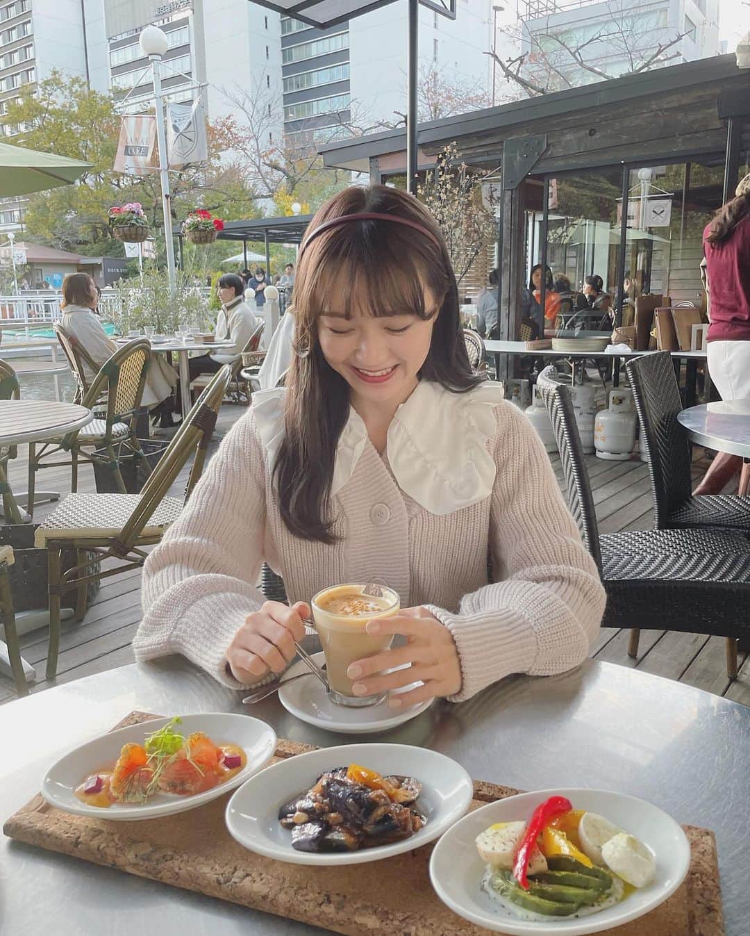 尾崎由香さんのインスタグラム写真 - (尾崎由香Instagram)「#今日のゆか服  tops → #whoswhochico  #女子会コーデ☕️💕  みんなのおすすめのカフェ教えて下さい🍰✨  #カナルカフェ　#カフェ　#カフェ巡り #cafe  #女子会　#ファッション　#コーディネート　#コーデ　#低身長コーデ　#150cm #おしゃれさんと繋がりたい  #お洒落さんと繋がりたい  #カフェ部　#카페　#카페투어　#오오티디」12月4日 18時44分 - ozapure15