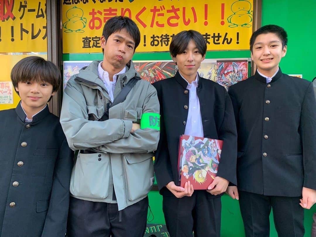 最愛のインスタグラム：「学校サボっておこやよ😡！  #最愛ドラマ #tbs #松下洸平 #小島健生 #森本陸斗 #樋口天翔 #第9話12月10日夜10時」