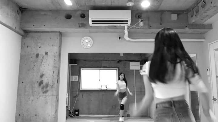 雨宮凜々子のインスタグラム：「よっこいしょどっこいしょ感強🥵 #dance  #ダンス #girlshiphop #댄스」
