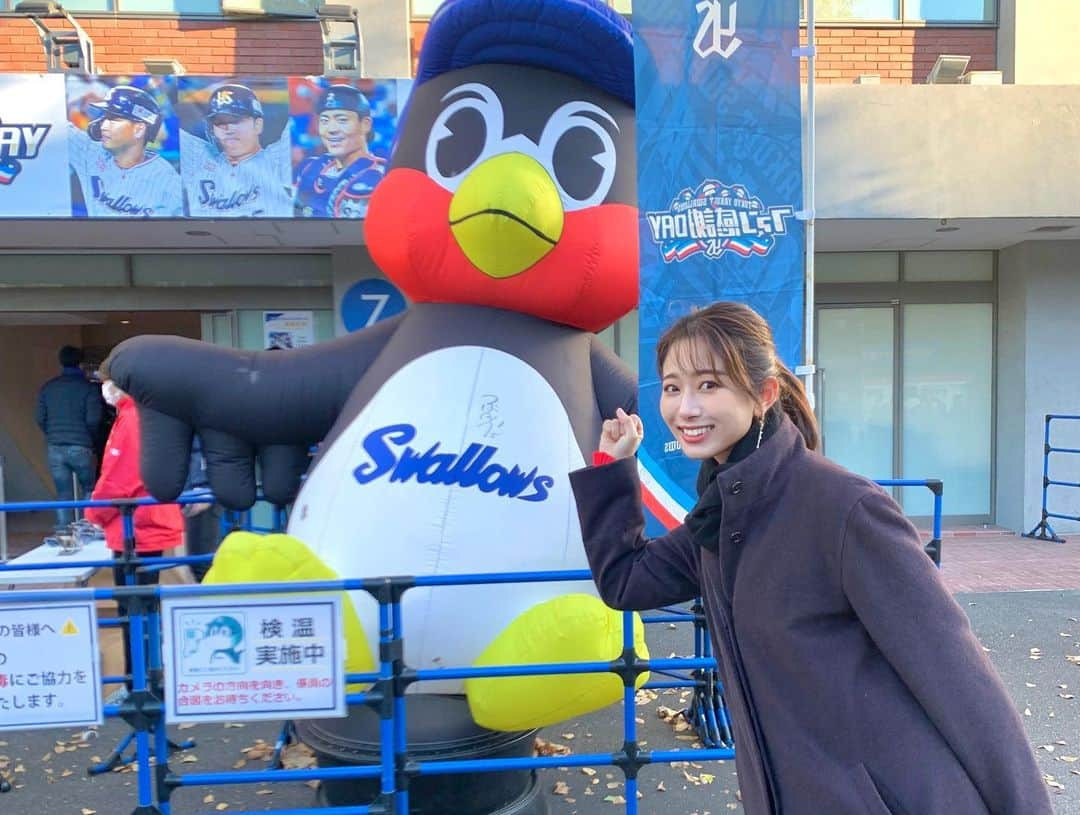 海老原優香さんのインスタグラム写真 - (海老原優香Instagram)「東京ヤクルトスワローズファン感謝DAY2021 この3人で司会をさせていただきました⚾️  選手・ファンの皆様、パトリックさん、大川くんありがとうございました✨  #ヤクルトスワローズ  #日本一#おめでとうございます #スワローズファン感2021」12月5日 16時25分 - ebioffi