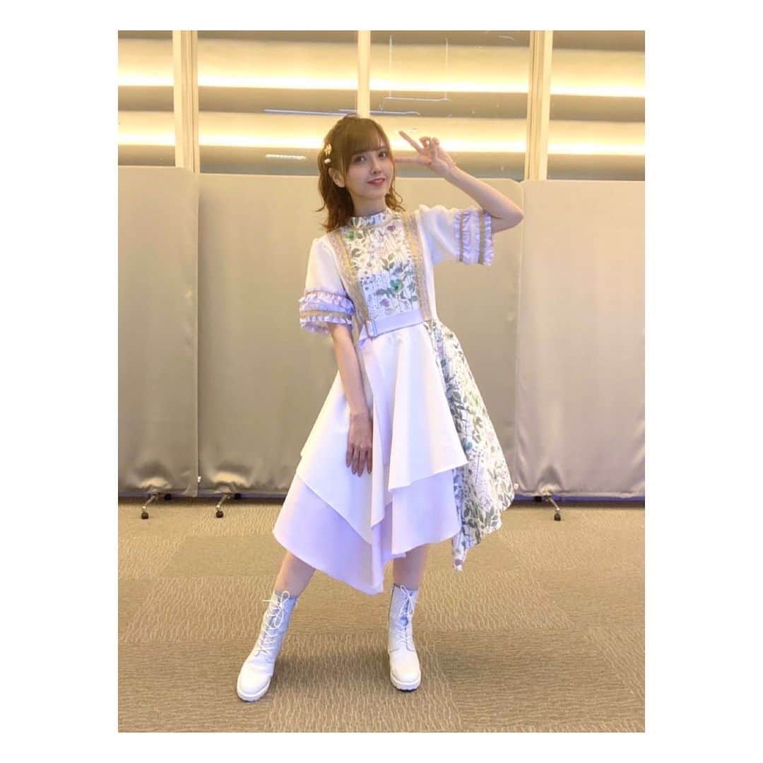 鬼頭明里さんのインスタグラム写真 - (鬼頭明里Instagram)「ライブ衣装全部可愛い👗💎🎀✨」12月5日 19時19分 - akarikito1016