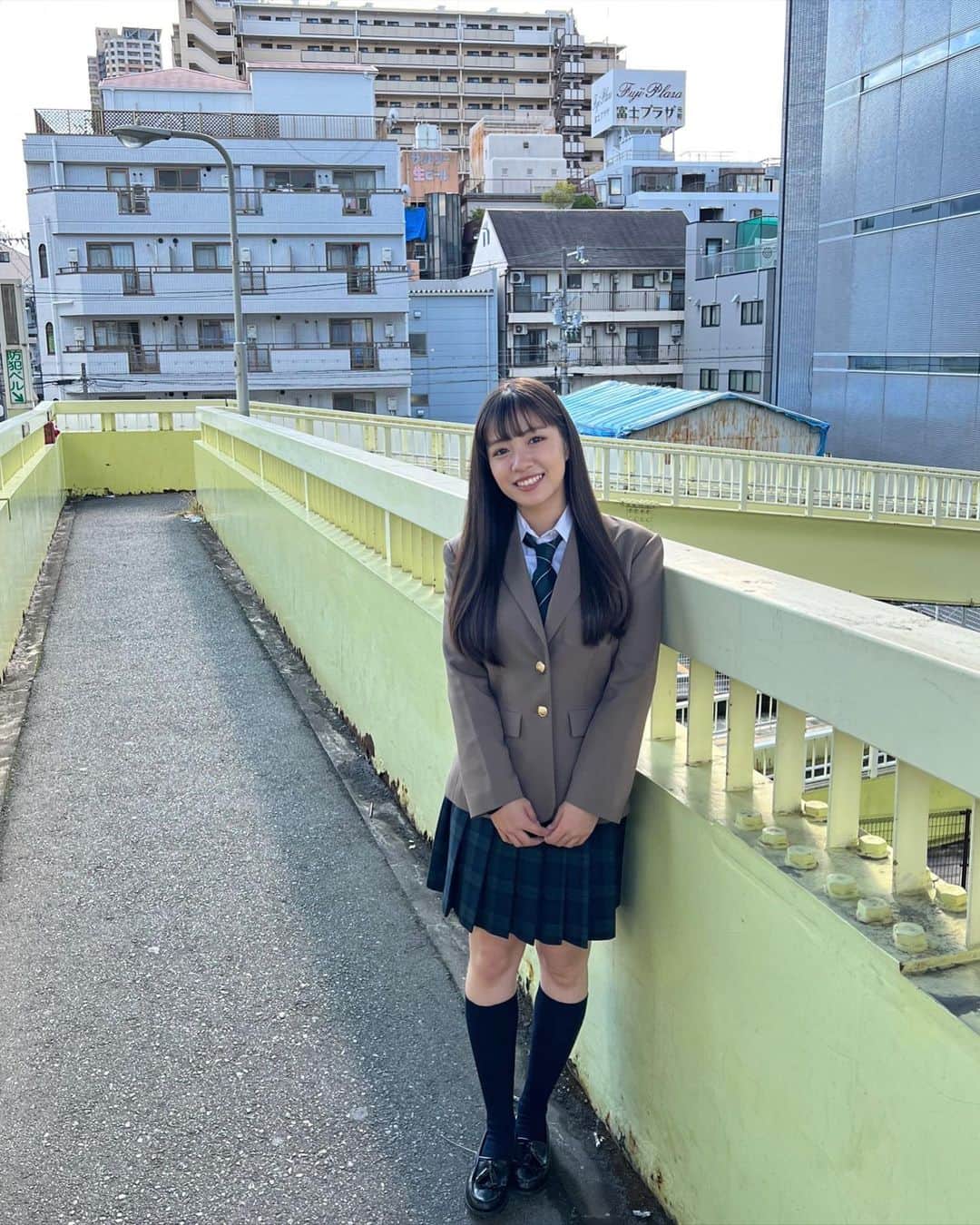 中嶋桃花さんのインスタグラム写真 - (中嶋桃花Instagram)「hizume「シーソー」のMVに出演させて頂いてます☺️  女子高生役でした！ 久しぶりの制服でしたがなんだか学生に戻ったような感覚で楽しかったです⭐️  チェックしてみてね♡」12月5日 20時49分 - momoka_nakajima