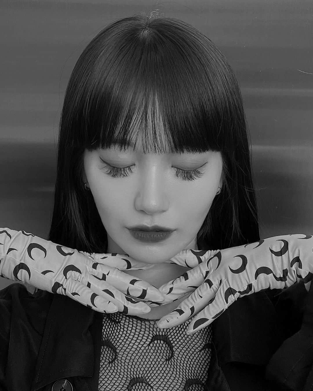 中村くるみのインスタグラム：「☾  負の心を作るのをやめたら 心がとても穏やかなのෆ 他人からの余計な言葉を聞き入れず 他人と比較するのもやめたの 次第に自分の心が変わり 本当に穏やかな毎日☺️  ひとりでも多くの人が 穏やかに過ごせますように願ってますෆ」