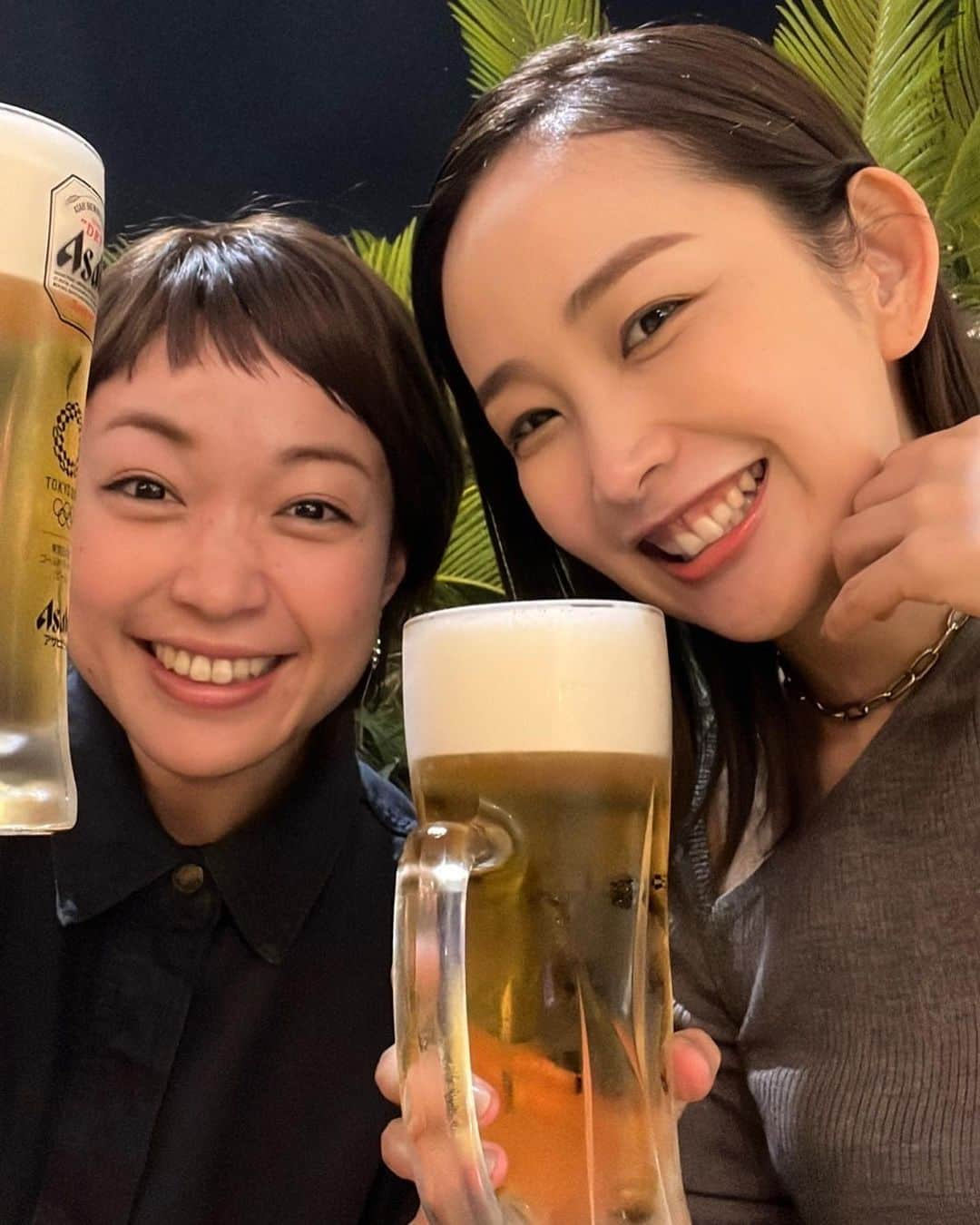 小雪さんのインスタグラム写真 - (小雪Instagram)「いつかの #まあこゆき 🍺 ジョッキ大きめ🤤  12月ってなんだかんだ忙しいけど 元気出して楽しめるように 頑張っていきましょー！」12月5日 22時57分 - koyuki2