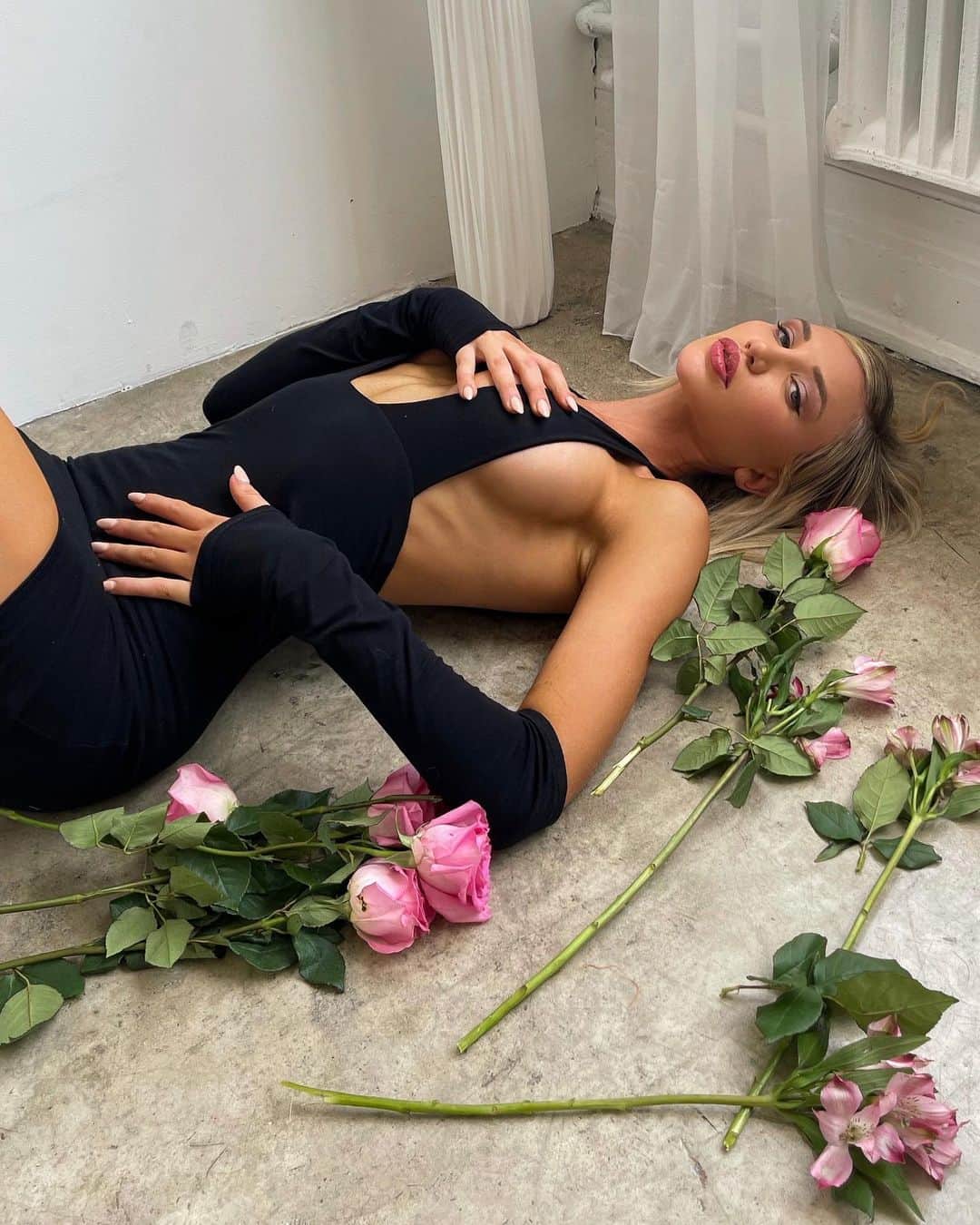 Gabrielle Grace Epsteinのインスタグラム：「🌷」