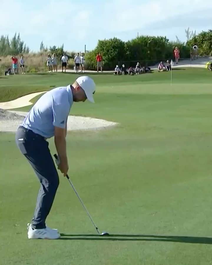 ダニエル・バーガーのインスタグラム：「Fun week at @heroworldchallenge ! Thanks @tigerwoods for hosting an incredible event. #Bahamasvibes 🇧🇸」