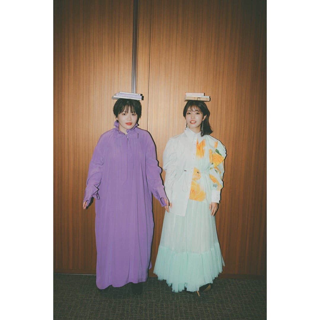 美山加恋のインスタグラム：「美山加恋さんが“仕事と自分”を見つめ直すとき手に取る3冊の本  https://jj-jj.net/lifestyle/150949/  #jj @jj_official_jj」