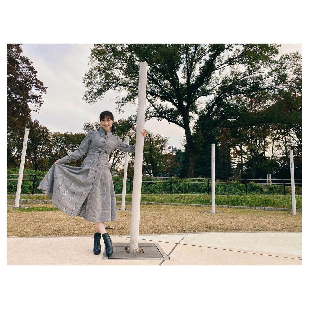 大塚愛さんのインスタグラム写真 - (大塚愛Instagram)「デートの待ち合わせで こんな現れ方をする女には気をつけた方がいいその1  「来たよー❤️」  AIO　#hm #ワンピース」12月6日 12時03分 - aiotsuka_official