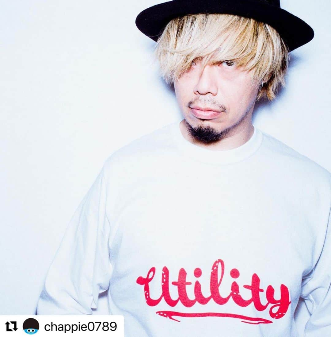 タクマ さんのインスタグラム写真 - (タクマ Instagram)「#Repost @chappie0789 with @make_repost ・・・ お問い合わせ頂いていたコラボアイテムの開始されます！！ 宜しくお願いします🙇‍♀️  商品の詳細、お問い合わせは@utilityharajukuさんへお願いします😌  －－－－－－－－－－－－－－－－－－－－－－－－－  [アイアムアヒーロー × utility WEB販売開始!!]  お待たせいたしました。本日夜20時より、utilityオンラインにてアイアムアヒーロー × utilityコラボレーションアイテムの販売を開始いたします。気になっていた方々!! 是非ご覧下さいませ!!  https://shop.utility-harajuku.jp/?mode=grp&gid=2674816  #アイアムアヒーロー #utility #10FEET #10feettakuma」12月6日 20時54分 - takumamitamura