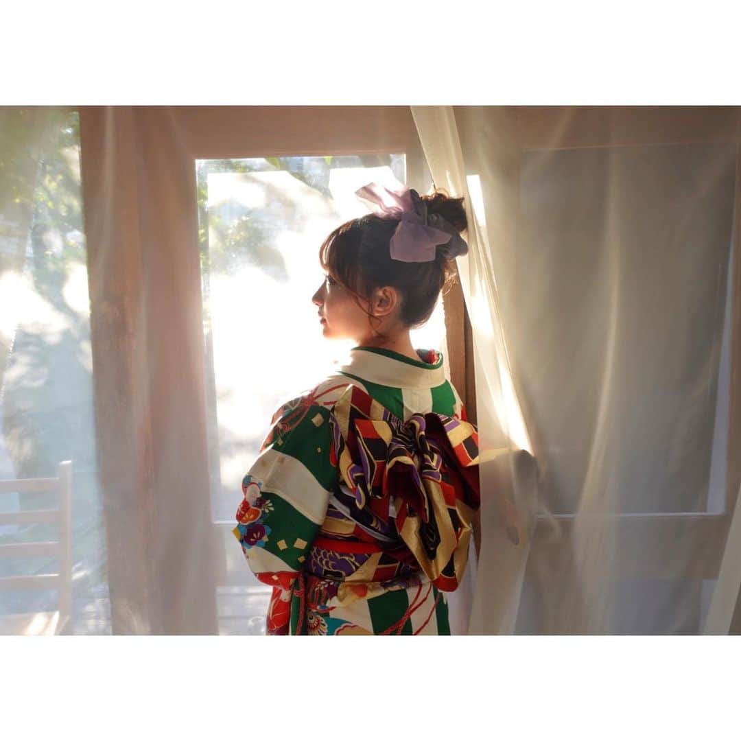 石川翔鈴さんのインスタグラム写真 - (石川翔鈴Instagram)「. 振袖とリボンの組み合わせ可愛くて お気に入りでした👘🎀」12月6日 16時22分 - karen__i328