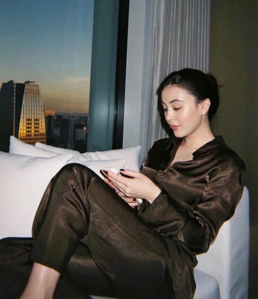 エレナ・アレジ・後藤のインスタグラム：「some images from last weekend 🤎 love this place @toranomonedition」