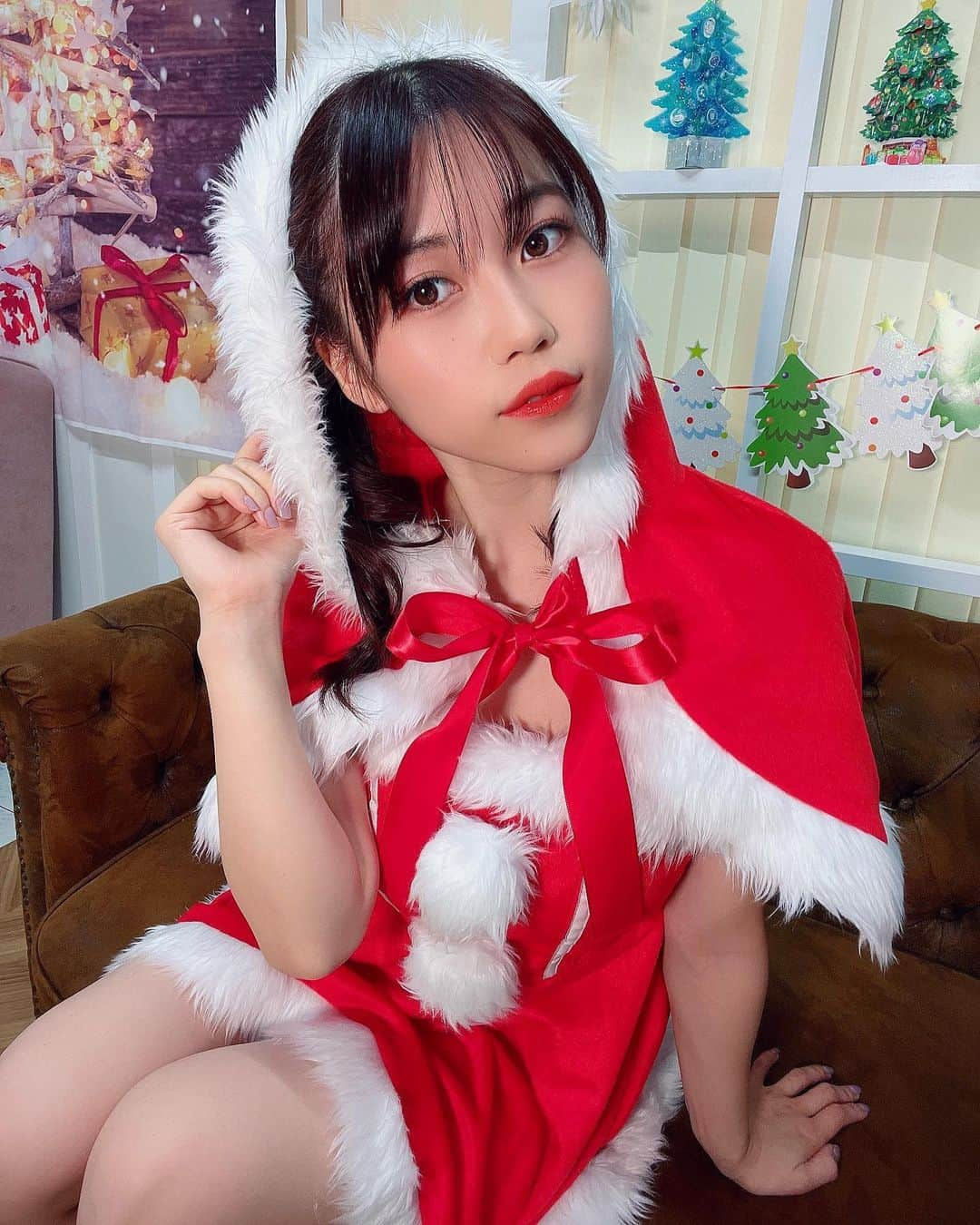 伊織いおさんのインスタグラム写真 - (伊織いおInstagram)「早く来すぎちゃったうさみみサンタさん❤️🤍  クリスマスチェキの撮影してきました〜🎄 . . . .  #グラビア#グラビアアイドル#インスタグラビア#グラドル#グラドル自画撮り部#自撮り#私服#水着#ヘアアレンジ#写真#写真好きな人と繋がりたい#photo#被写体#撮影会#撮影#ファッション#좋아#셀#팔로우#오오티디#instagood#instadaily#selfienation#me」12月6日 22時17分 - iocos69