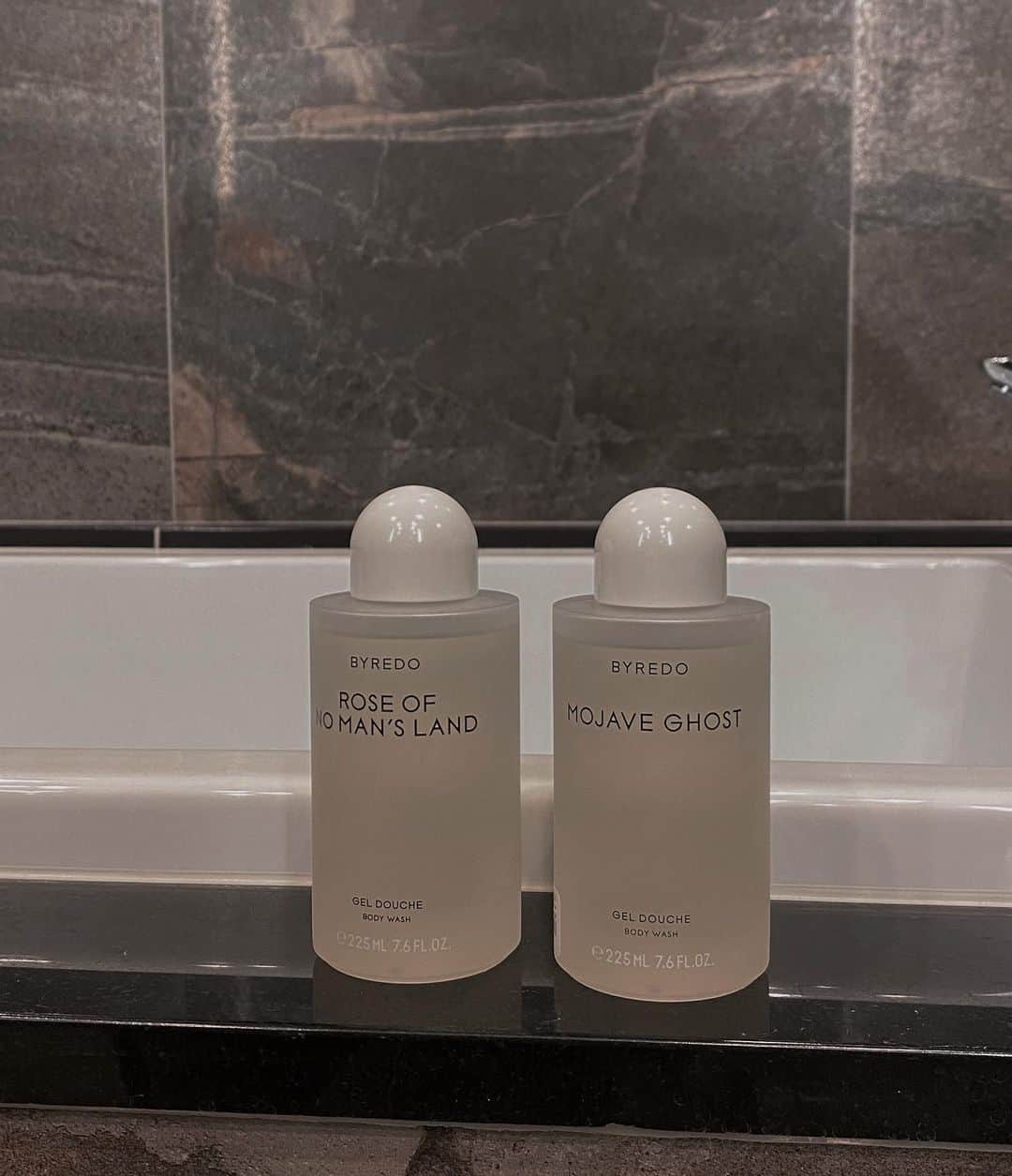 小原優花のインスタグラム：「好きな香り🛁🤍🤍🤍  @officialbyredo」