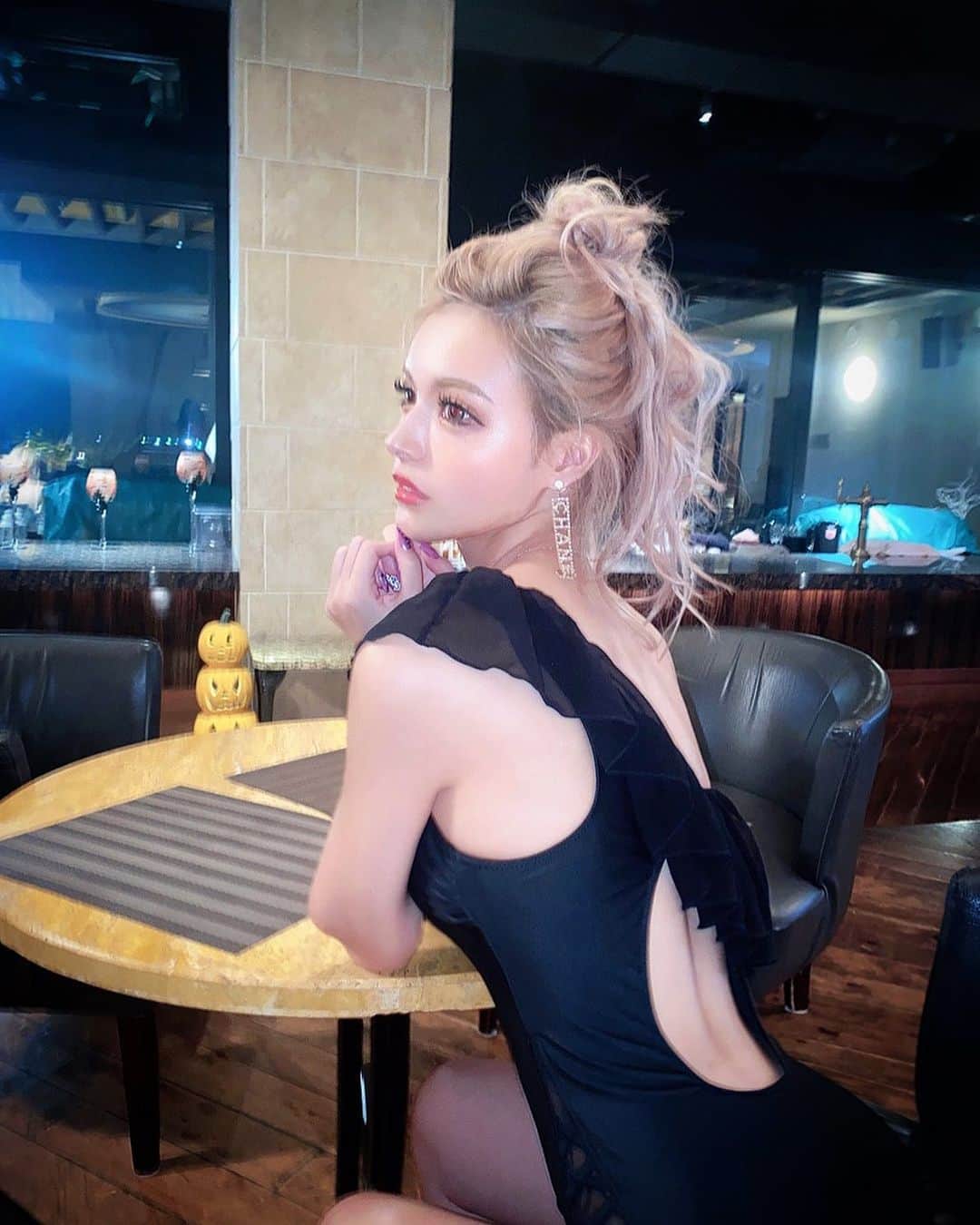 アンジェリカのインスタグラム：「𝒈𝒐𝒐𝒅𝒏𝒊𝒈𝒉𝒕🌙*ﾟ  明日も頑張ろうね～😵‍💫❤️」