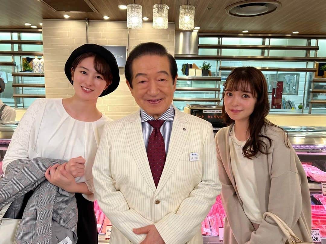 のインスタグラム：「#スカッとジャパン  ありがとうございました🙇‍♀️  草野仁さん、高月咲良さんと♡  #スカッとジャパン神対応  #スカッとジャパン神店員 #三越伊勢丹」