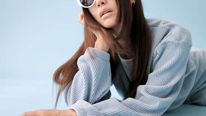 パク・ソラのインスタグラム：「Nanda Made 💙 @stylenanda_korea」