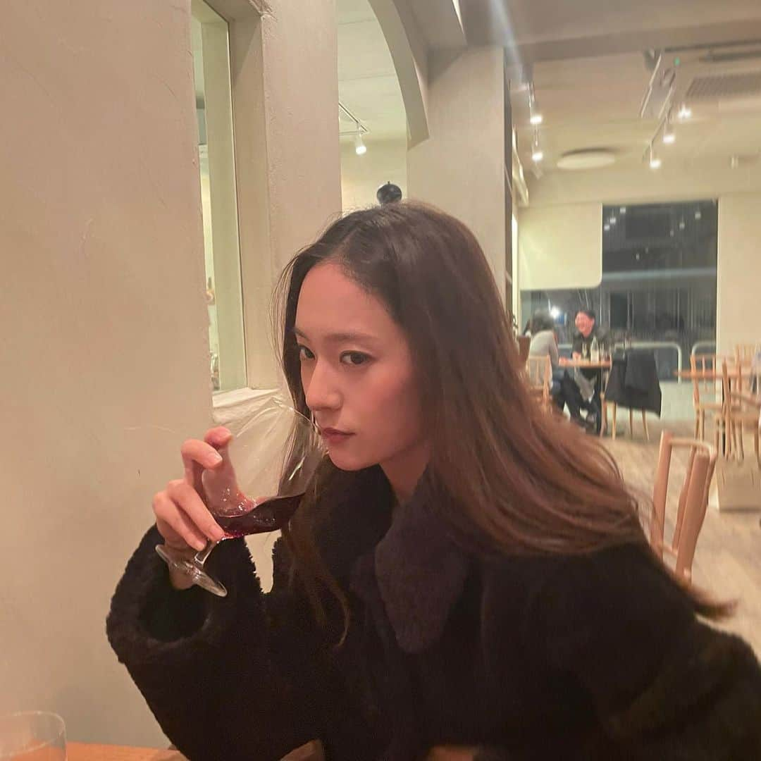 クリスタルさんのインスタグラム写真 - (クリスタルInstagram)「🍷」12月8日 0時22分 - vousmevoyez