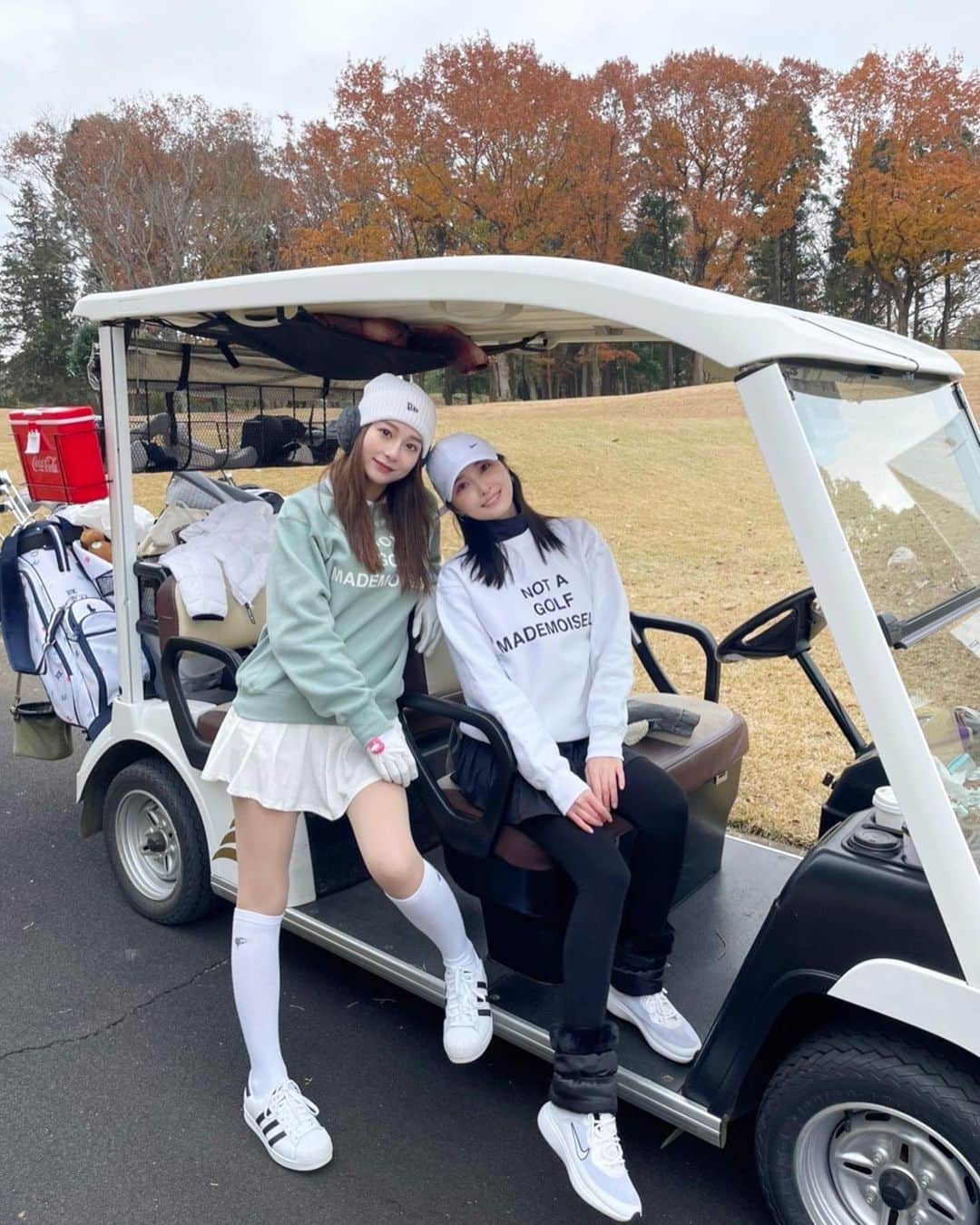 大石絵理のインスタグラム：「@hypebeast 🐝🦚☃️🍑🥨🍩」