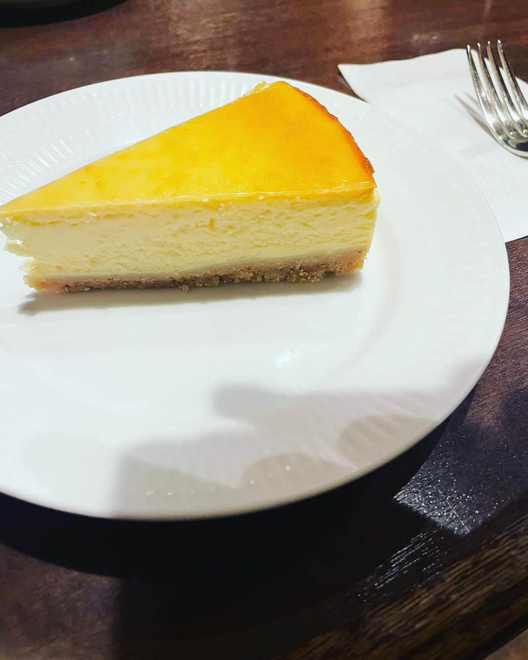 遠野遥さんのインスタグラム写真 - (遠野遥Instagram)「好物 #ケーキ #チーズケーキ」12月7日 17時07分 - tonoharuka