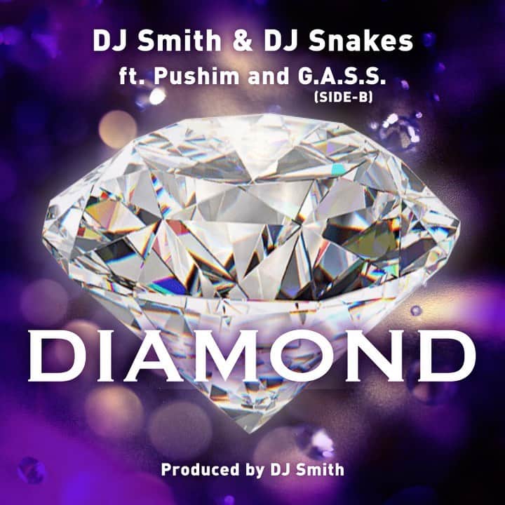 のインスタグラム：「.  DIAMOND ft. Pushim and G.A.S.S.  produced by DJ Smith  2021.12.4 Released  🇯🇵🇰🇷🇮🇹🇦🇴  Produced by DJ Smith  @maki.djsmith  Track by DJ Snakes @dj_snakes_kizomba   G.A.S.S @gass ✖️PUSHIM  KIZOMBAでdistance縮めたい  Maki、Gassの長い付き合いの 親友とのworldwideでmixed upした Dance tuneの『DIAMOND』 Check it! してください!  https://linkco.re/0tmdbCGe  💎💎💎💎 ーーーーーー Urban Kiz(アーバンキズ）は近年ヨーロッパで爆発的人気を博す音楽とダンスのジャンル。 元は80年代アフリカのアンゴラで生まれたKizomba（キゾンバ）という音楽から派生したものである。 2014年頃パリで誕生したUrban Kizは瞬く間にヨーロッパ全土へと浸透し、現在のKizombaシーンではUrban Kizが主流の一つとなっている。  現在ではヨーロッパだけでなく、北米、アジア全土でも人気が高まるUrban Kizですが、今回アジア初オリジナルUrban Kiz Songをレゲエ界の女王Pushimと韓国のHipHop界を担ってきたSide-BのG.A.S.S.のコラボでお届けします。 トラックはヨーロッパでは常にトップの座を守り続けるDJ 兼トラックメーカーのDJ Snakes、そしてプロデュースは日本のみならず世界中のキゾンバフェスティバルでプレイするDJ Smith。 ぶっとい低音にPushimの歌声が響き、G.A.S.S.のフローで世界でたった一つのダイヤモンドが完成しました！  DIAMOND ft. Pushim and G.A.S.S. produced by DJ Smith  Urban Kiz (얼반키즈)는 최근 유럽에서 폭발적인 인기를 누리고 있는 음악과 댄스의 쟝르이다 그 루트는 80년대 아프리카의 앙골라에서 태어난 Kizomba（키좀바）라는 음악으로부터 파생된 것이다. 2014년쯤 파리에서 탄생한 Urban Kiz는 눈깜짝할 사이에 유럽 전토에 침투하여 현재의 Kizomba씬에서는 Urban Kiz가 주류의 하나로 자리 잡고 있다.  현재는 유럽뿐만이 아닌 북미와 아시아 각국에서도 인기가 높아지고 있는 Urban Kiz이며 이번에 아시아 첫 오리지날 Urban Kiz Song을 레게계의 여왕 Pushim과 한국의 힙합 1세대인 Side-B의 G.A.S.S.와 함께 collabo곡을 선사합니다. 이 트랙은 유럽에서는 항상 TOP의 자리를 지키고 있는 DJ 겸 트랙메이커인 DJ Snakes、그리고 프로듀스는 일본뿐만이 아닌 세계전국의 키좀바 페스티발에서 플레이를 하는 DJ Smith。 두터운 저음에 Pushim의 노래와G.A.S.S.의 flow로 세계에서 단 하나의 다이아몬드가 완성되었습니다!  #DJSMITH #GASS #PUSHIM #DJSNAKES」