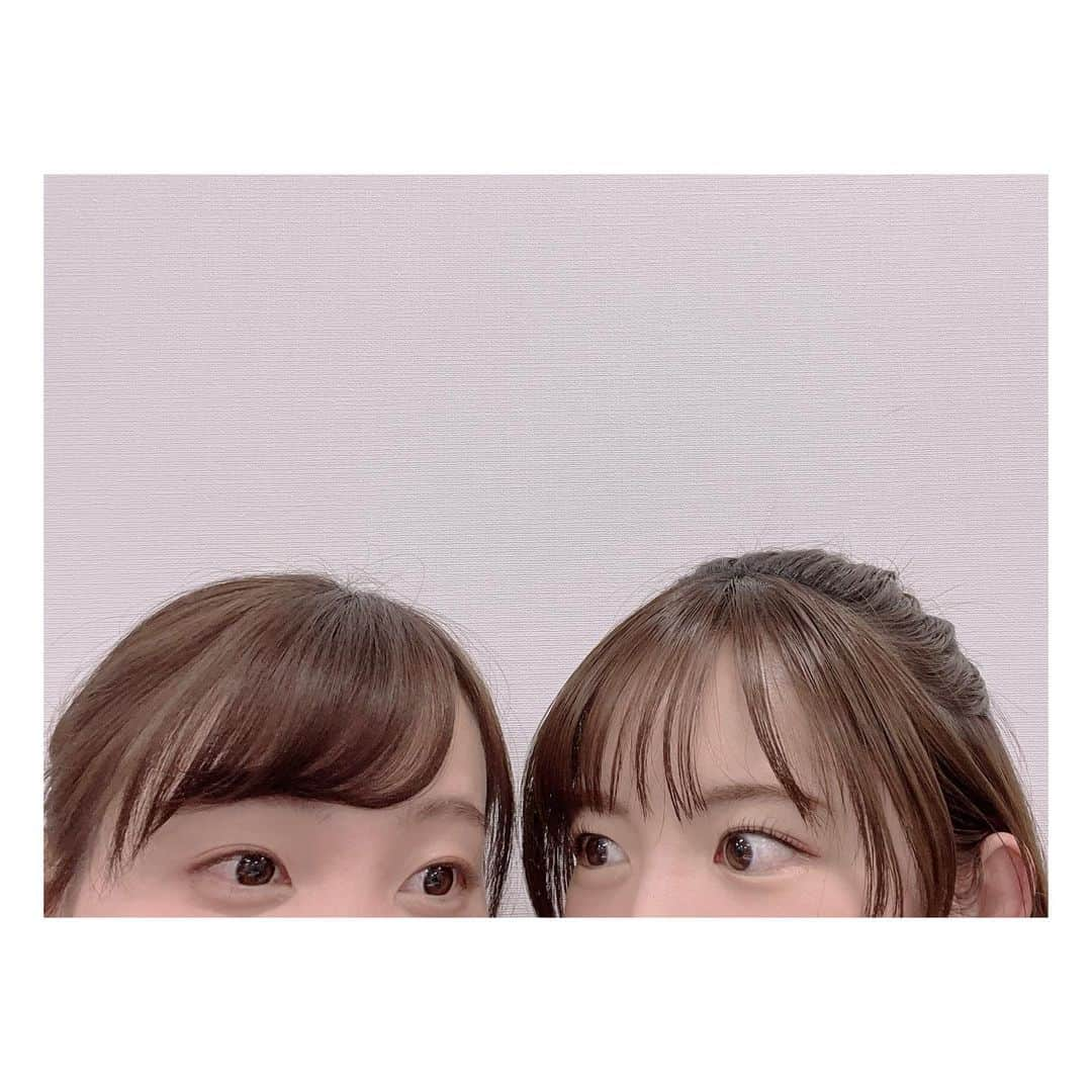 小原好美さんのインスタグラム写真 - (小原好美Instagram)「今日は一緒に取材だったのです❤︎ だいすきな小松未可子さま(●´ー｀●)  そして、かがれました…においを。 くそぉ、香水付けるべきだったかぁ(/□≦、)   悔しいのでかぎかえしました。 「the 女」っていう香りでした…✨ 素敵な香りです。羨ましい＾＾  うふふふふふ。  #みかこしらぶ #2人でお仕事 #私ってどんなにおいなんだ #うらやましいだろ！ #へへへ #コメントありがとうございます #スタプリはみんないいにおいだよ」12月7日 21時08分 - konomi_kohara0628